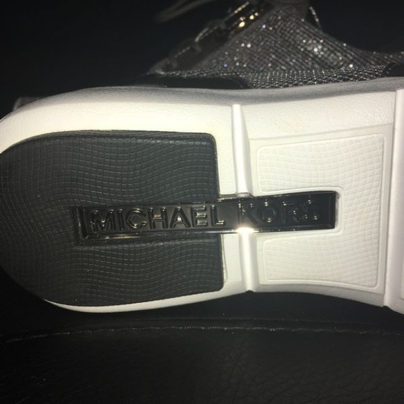 Michael Kors sneakers - Picture 3 of 4
